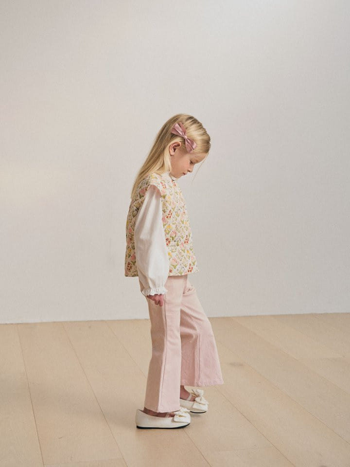 A-Market - Korean Children Fashion - #kidzfashiontrend - Flower Quilting Vest - 5