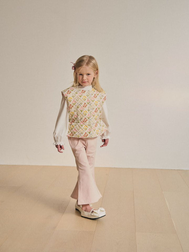A-Market - Korean Children Fashion - #littlefashionista - Flower Quilting Vest - 7