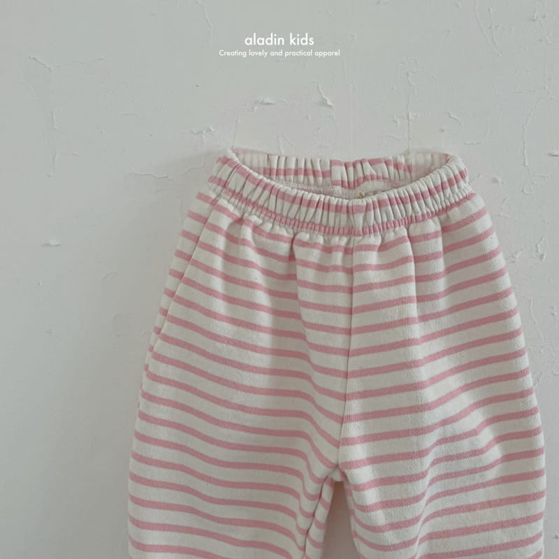 Aladin - Korean Children Fashion - #kidsshorts - Heart Logo Jogger Pants - 8