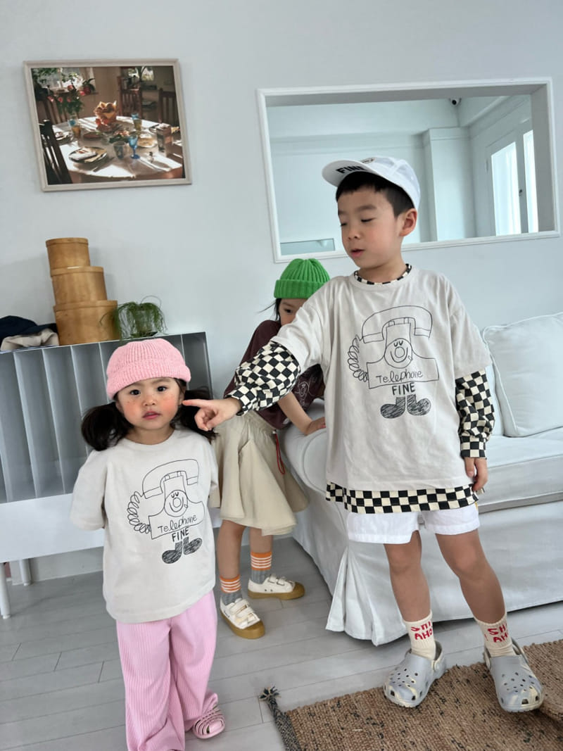 Fine-Studio - Korean Children Fashion - #kidsstore - Telephone Short Sleeve Tee - 6