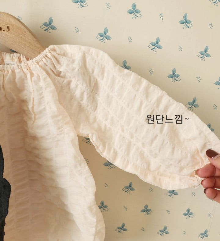 From J - Korean Baby Fashion - #babyboutique - Elly Flower Body Suit Vest Set - 9
