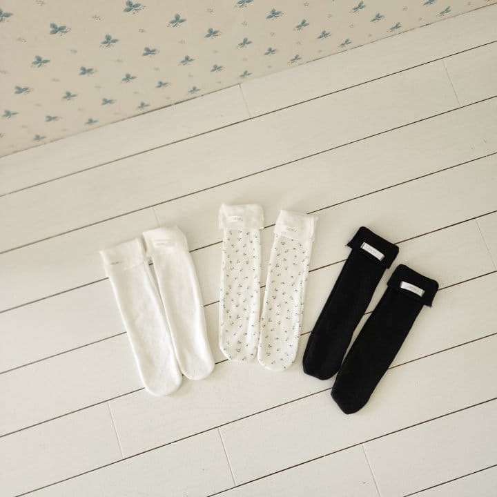 From J - Korean Baby Fashion - #babyfever - Emly Eyelet KneeSocks - 6