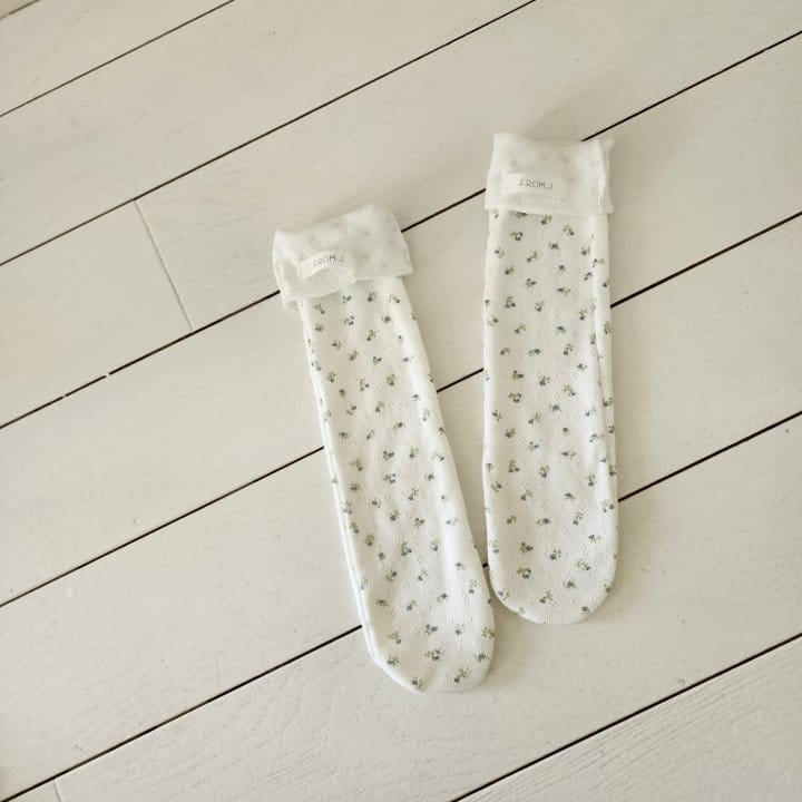 From J - Korean Baby Fashion - #babylifestyle - Emly Eyelet KneeSocks - 8