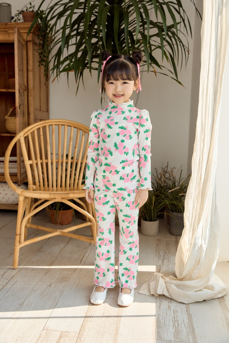 Ggomare - Korean Children Fashion - #childrensboutique - Flower Shirring Tee - 8