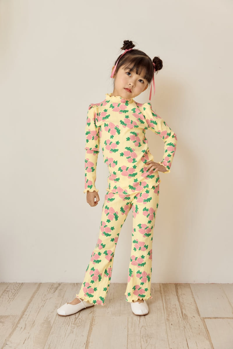 Ggomare - Korean Children Fashion - #discoveringself - Flower Shirring Tee - 10