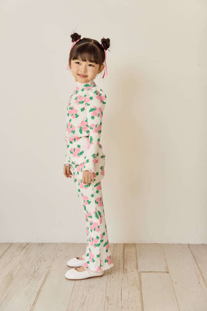 Ggomare - Korean Children Fashion - #magicofchildhood - Flower Shirring Tee - 3