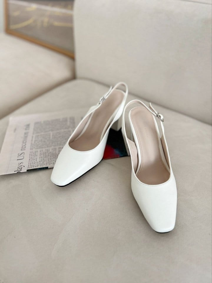 Golden Shoe - Korean Women Fashion - #restrostyle - 7001 Sandals  - 4