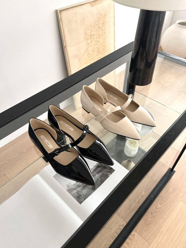 Golden Shoe - Korean Women Fashion - #shopsmall - T2910 Flats