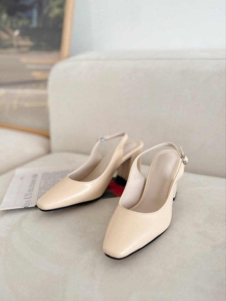 Golden Shoe - Korean Women Fashion - #thatsdarling - 7001 Sandals  - 6