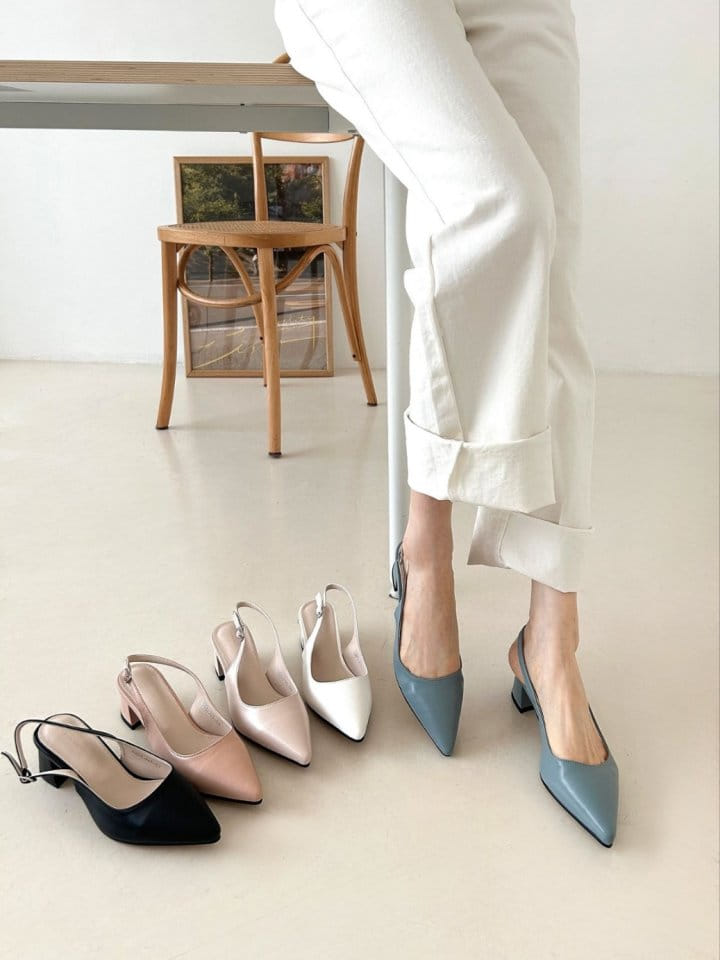 Golden Shoe - Korean Women Fashion - #shopsmall - 4001 Sandals  - 4