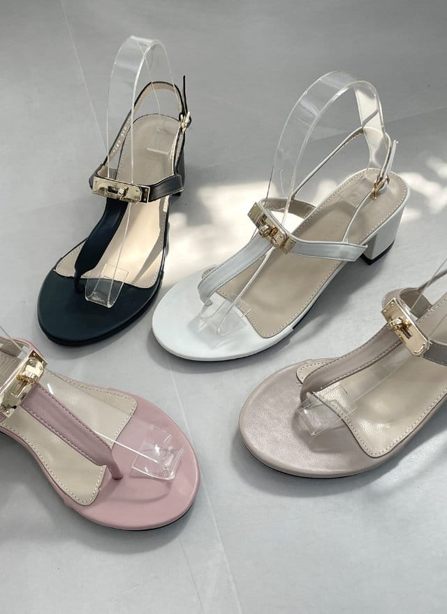 Golden Shoe - Korean Women Fashion - #thelittlethings - 2152 Sandals 