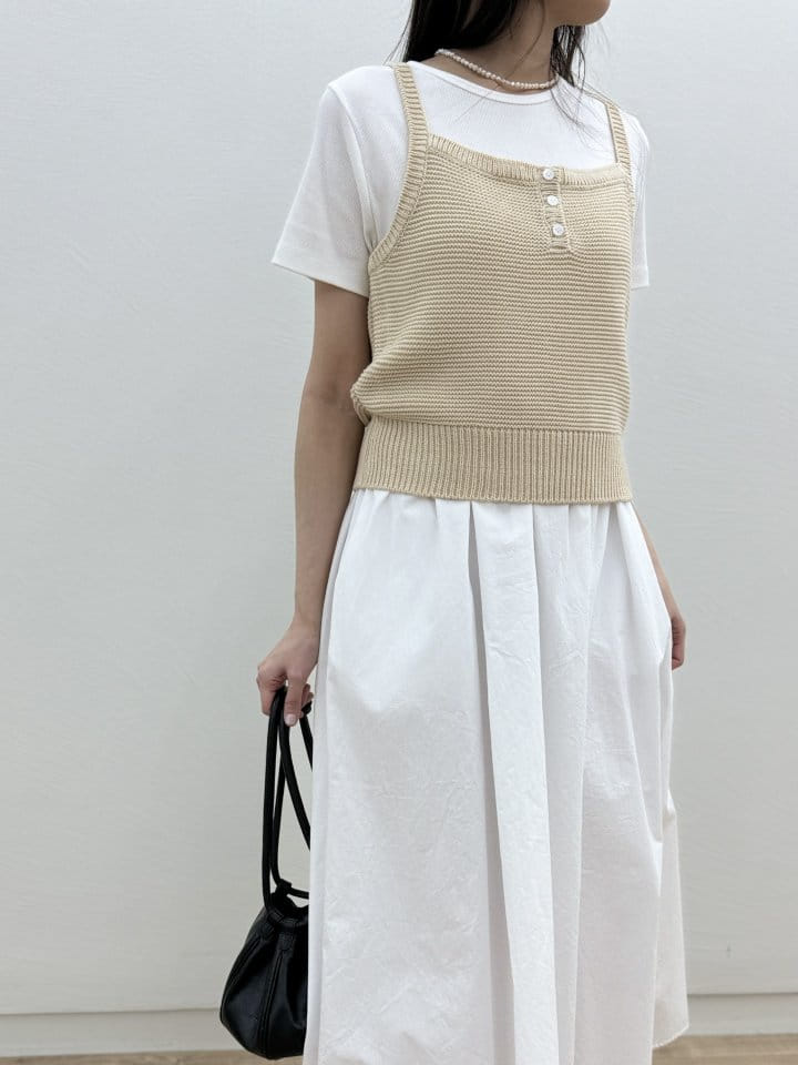 Most - Korean Women Fashion - #thelittlethings - Liver Vest - 11