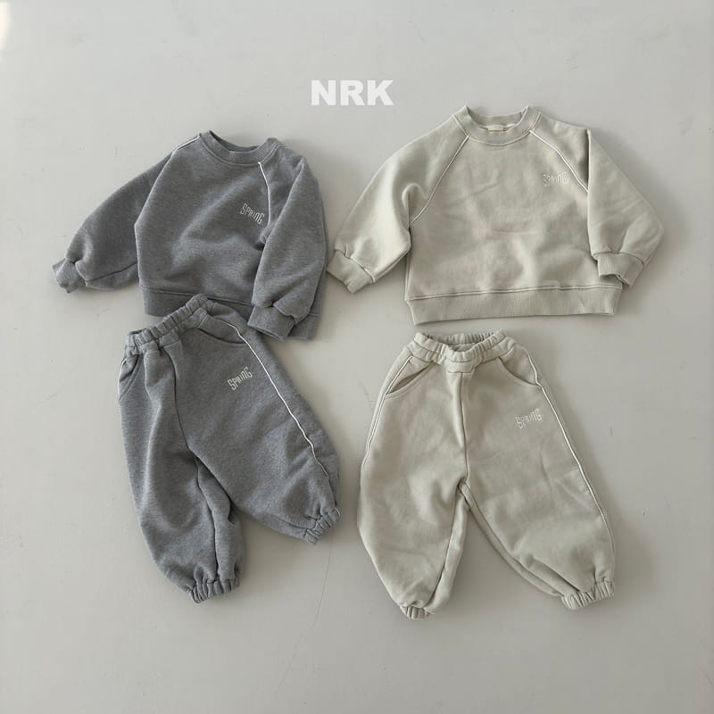 Nrk - Korean Children Fashion - #fashionkids - Bbing Line Top Bottom Set