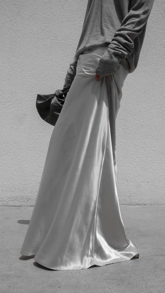 Paper Moon - Korean Women Fashion - #pursuepretty - Silky Satin High Waisted Maxi Flared Skirt - 6