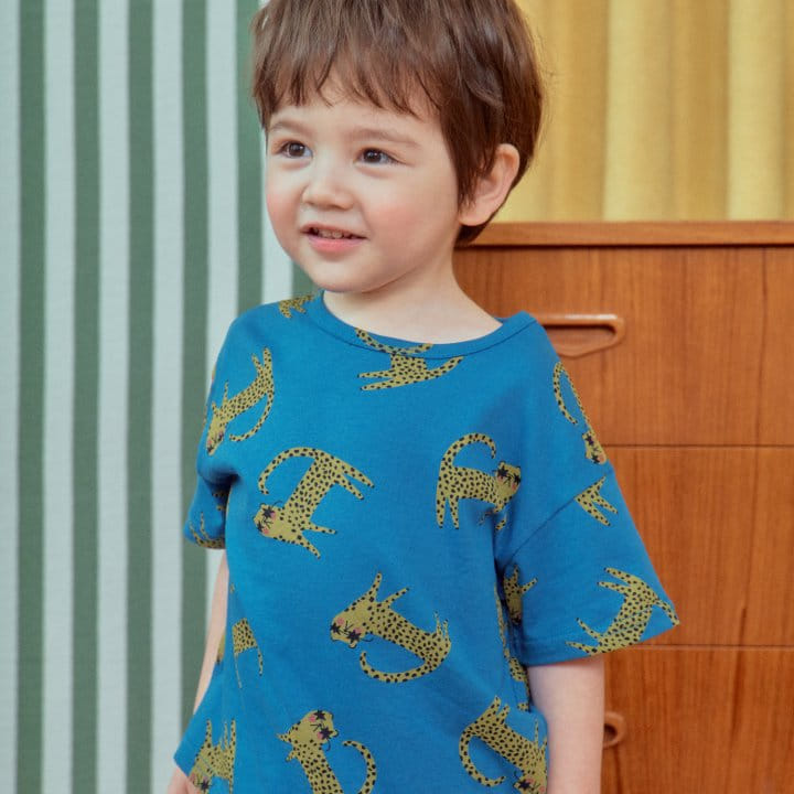 1St Blue - Korean Children Fashion - #littlefashionista - Celebrity Leopard Tee - 6