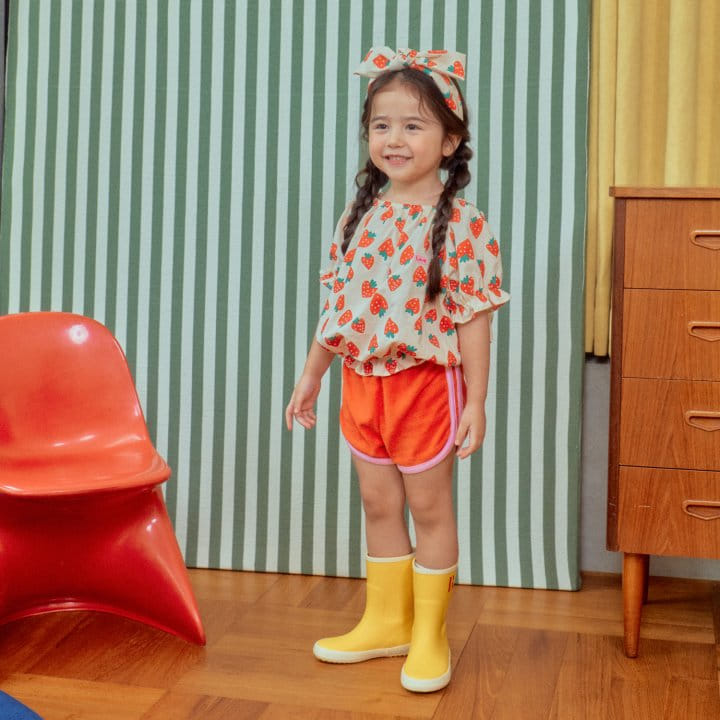 1St Blue - Korean Children Fashion - #stylishchildhood - Strawberry Puff Tee 