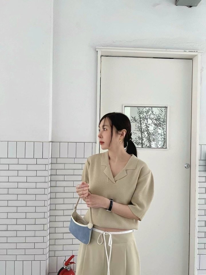 Collar Knit