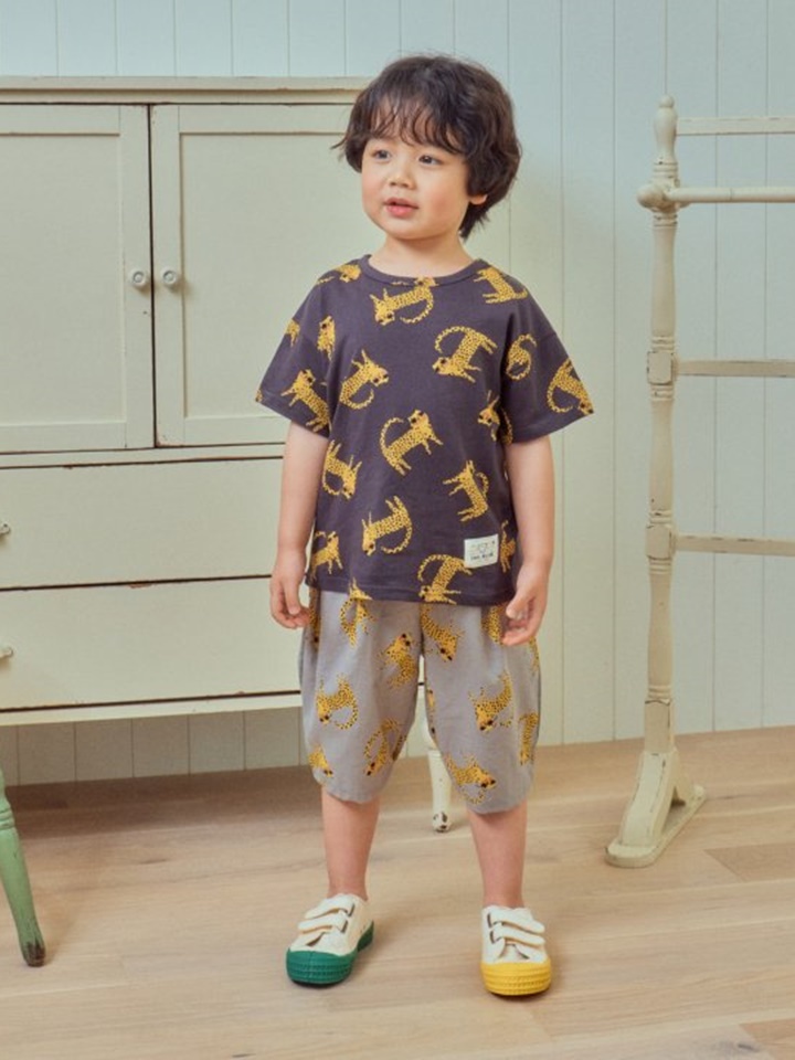 Celebrity Leopard Tee