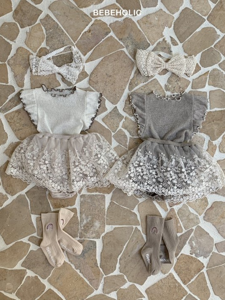 Lily Lace Skirt