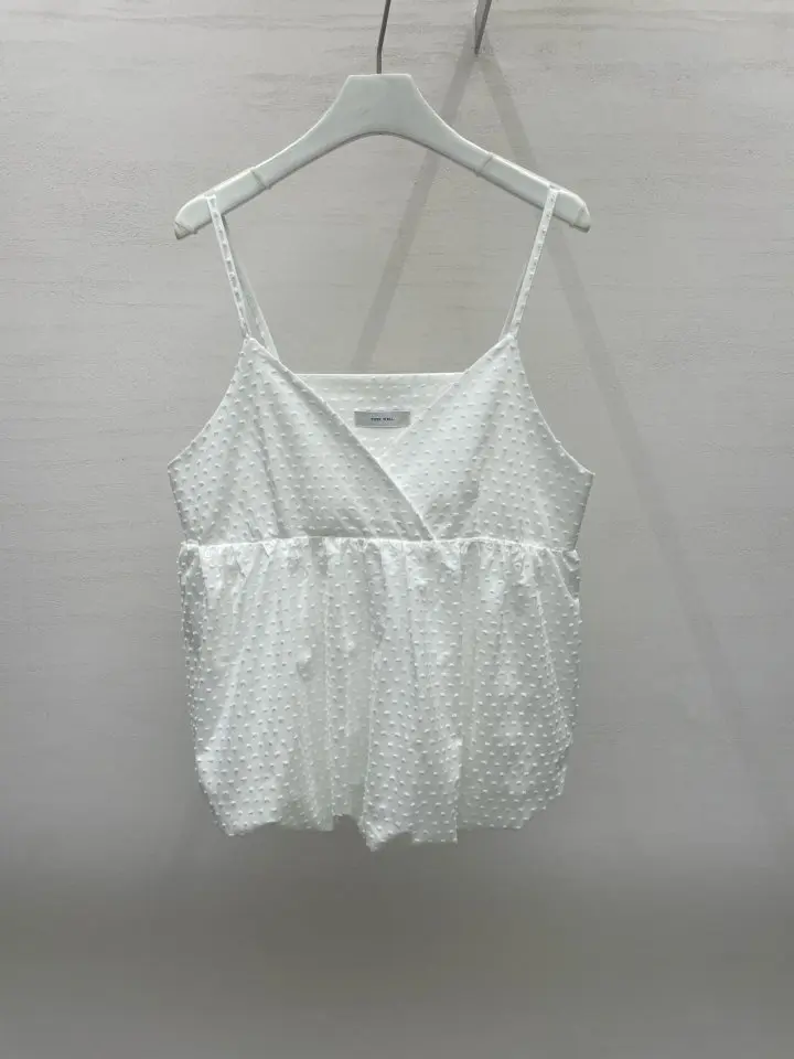 Livi Sleeveless Tee