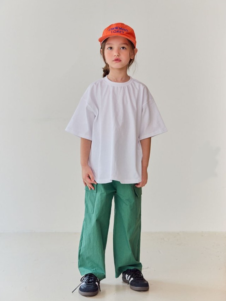 Round Short Sleeve Slit Tee