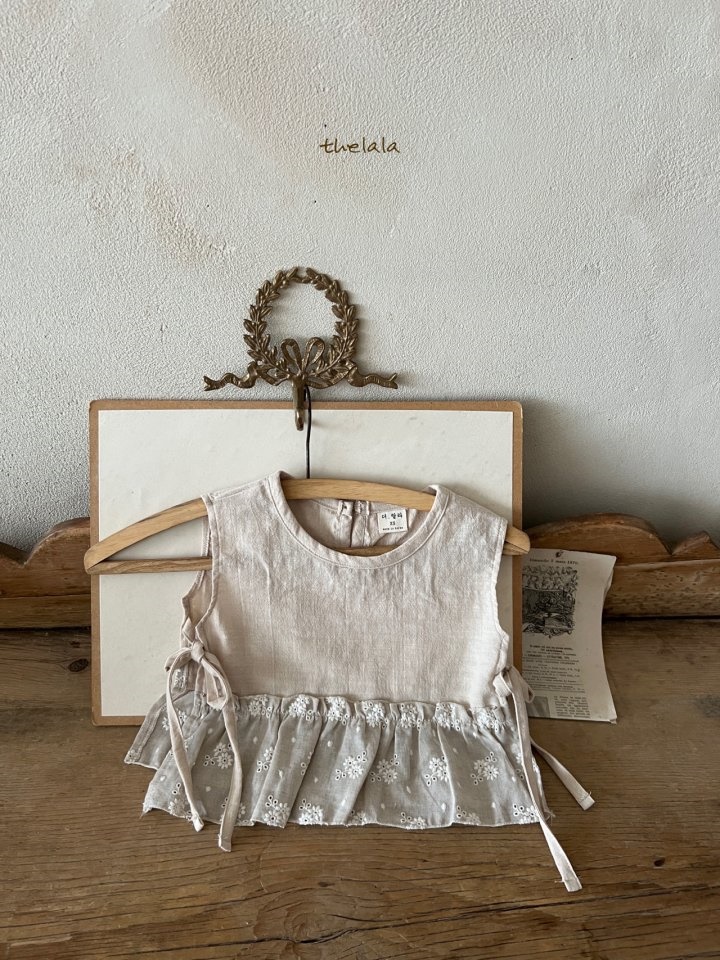 Buckwheat Flower Vest