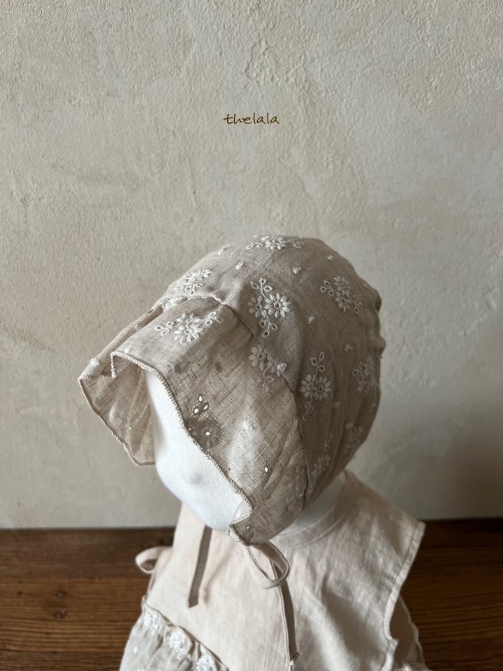 Buckwheat Flower Bonnet