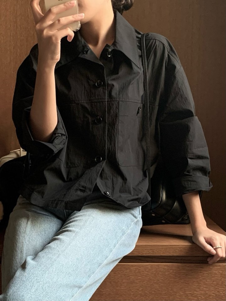 2 Pocket Cropped Shirt Jacket 2 Pocket Cropped Shirt Jacket