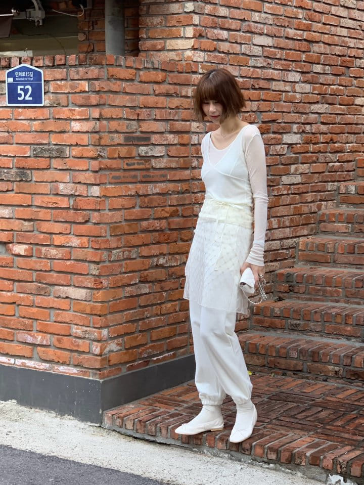 Arc - Korean Women Fashion - #vintageinspired - Bebe Jogger Pants - 8