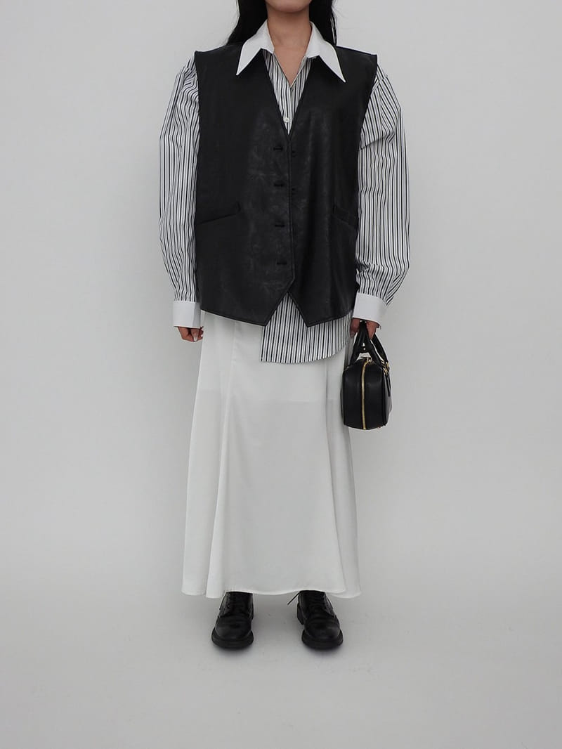Black Fuchsia - Korean Women Fashion - #momslook - Black Raglan Tee - 5