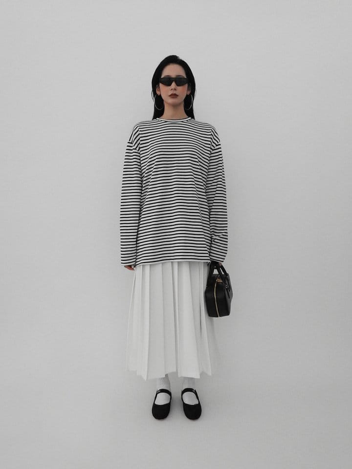 Black Fuchsia - Korean Women Fashion - #momslook - ST Tight Tee - 2