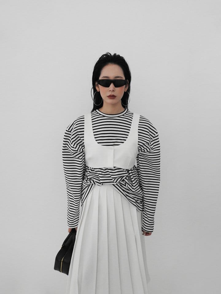 Black Fuchsia - Korean Women Fashion - #momslook - Hidden Bra Top  - 5