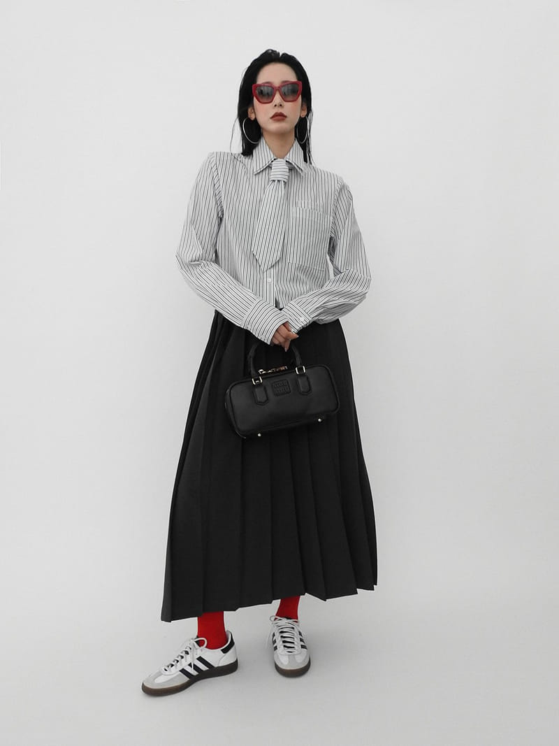 Black Fuchsia - Korean Women Fashion - #womensfashion - Wrinkle Slit Long Skirt - 8
