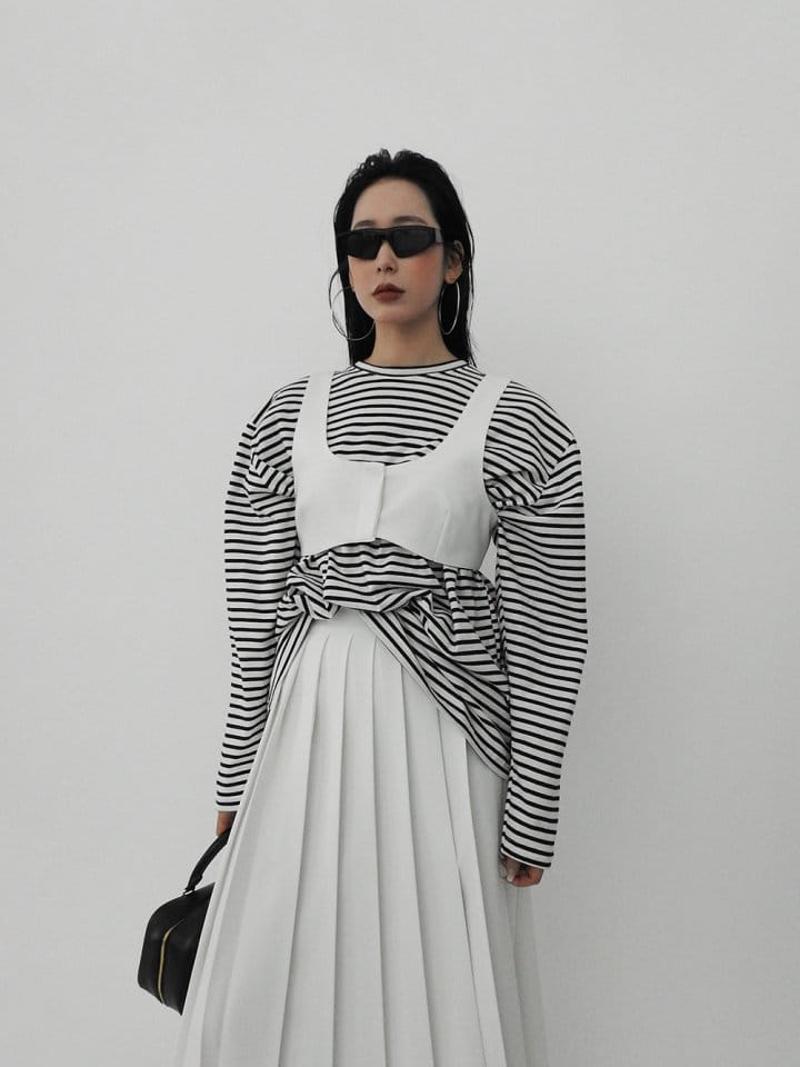 Black Fuchsia - Korean Women Fashion - #momslook - Hidden Bra Top  - 4