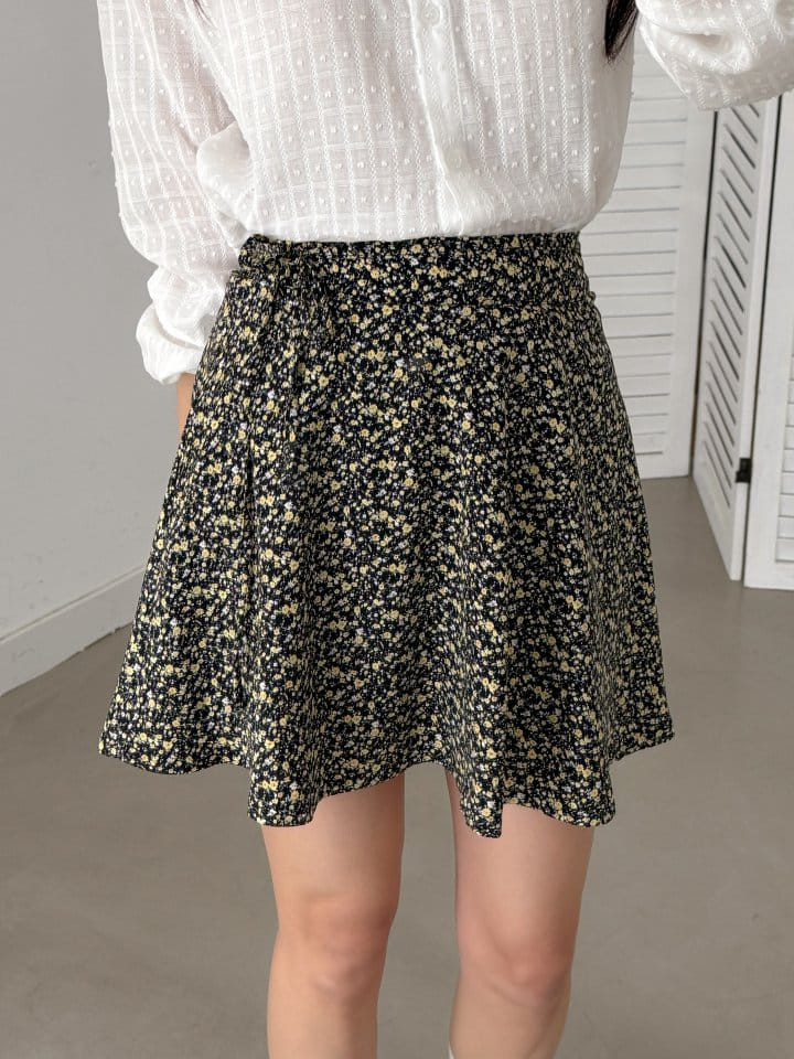Bytheshew - Korean Women Fashion - #pursuepretty - One Pick Skirt Pants