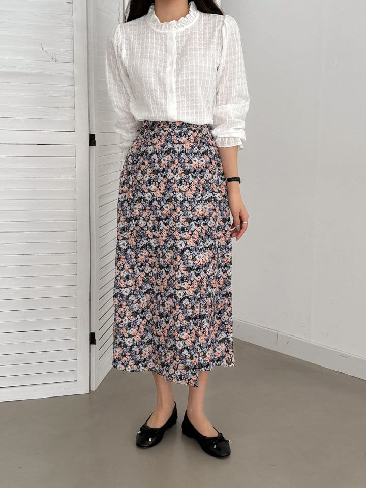 Bytheshew - Korean Women Fashion - #shopsmall - Crown Skirt - 4
