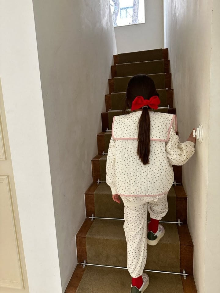 Coco-beige - Korean Children Fashion - #kidsstore - Spring Flower Vest - 4