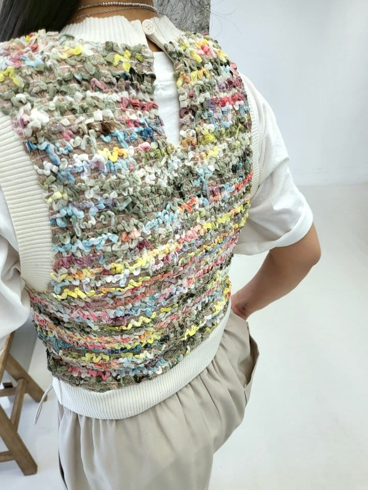 Corner0123 - Korean Women Fashion - #momslook - Mix Vest - 9