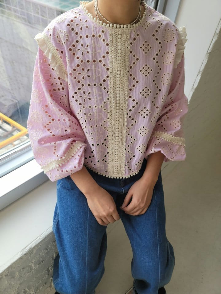 Corner0123 - Korean Women Fashion - #romanticstyle - ST Embroidery Blouse - 10
