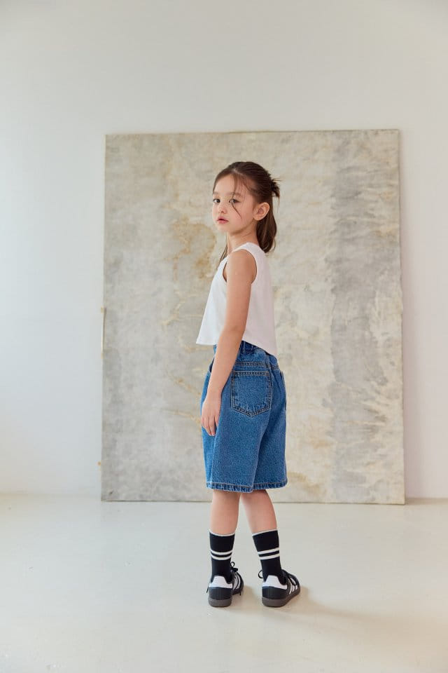 Dore Dore - Korean Children Fashion - #childofig - Dore Embroidery Crop Sleeveless Tee - 3
