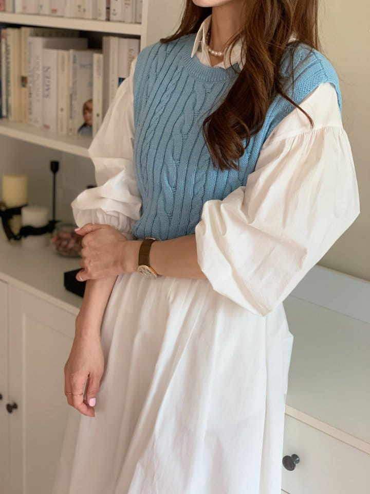 Elmu - Korean Women Fashion - #momslook - Binns Cable Vest