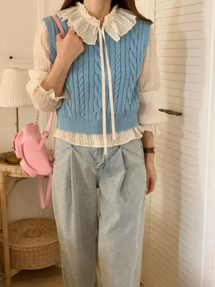 Elmu - Korean Women Fashion - #momslook - Binns Cable Vest - 7