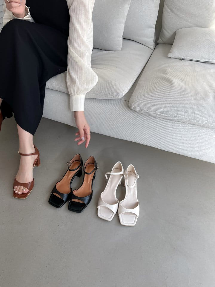 Golden Shoe - Korean Women Fashion - #momslook - 2060 Slipper & Sandals - 6