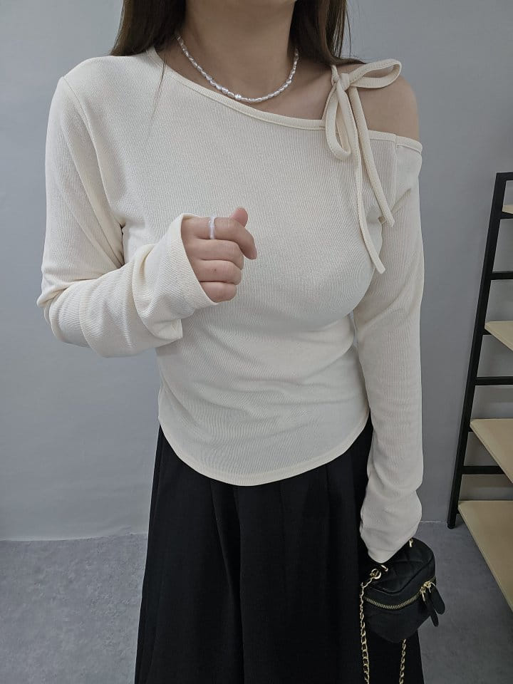 Gram - Korean Women Fashion - #momslook - Open Shoulder Ribbon Tee - 6