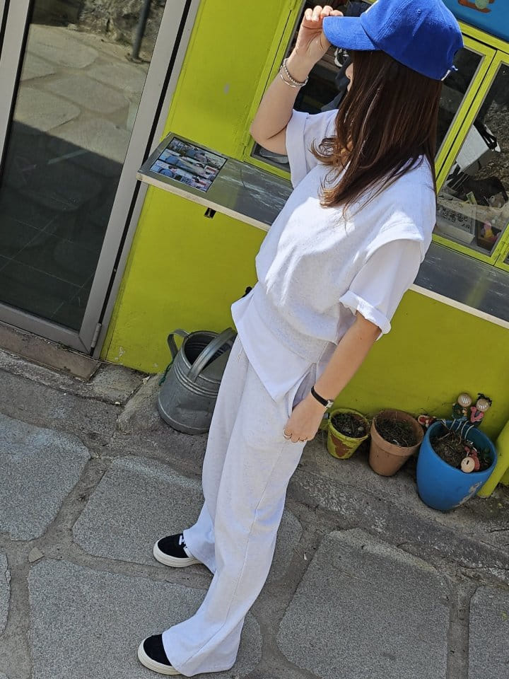 Gram - Korean Women Fashion - #momslook - Vest Boots Cut Pants Set - 9