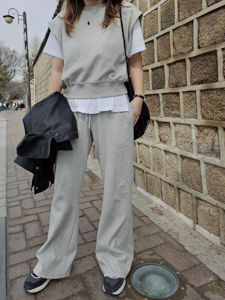 Gram - Korean Women Fashion - #romanticstyle - Vest Boots Cut Pants Set - 5