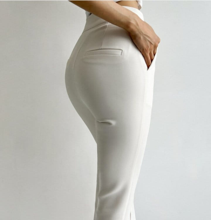Gratia - Korean Women Fashion - #womensfashion - Maren Pants - 10