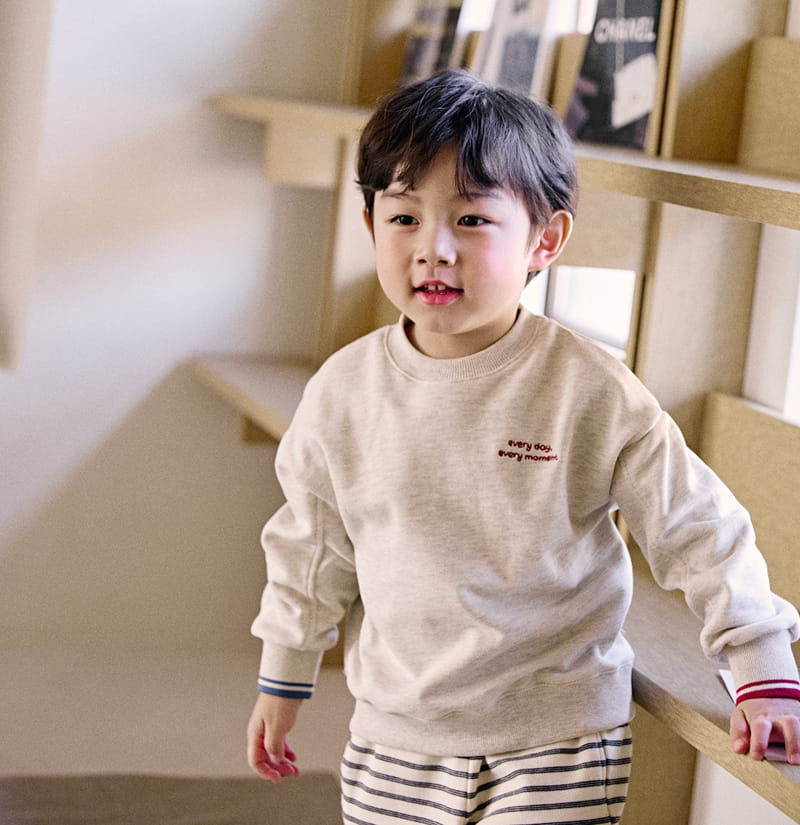 Here I Am - Korean Children Fashion - #childofig - Moment Sweatshirt  With Adult - 11