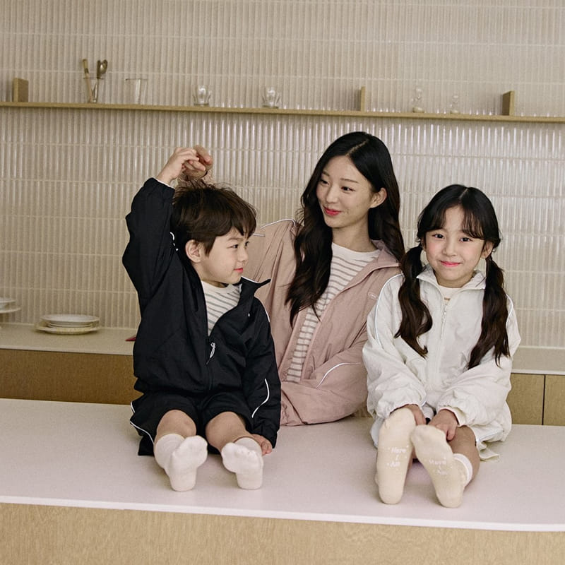 Here I Am - Korean Children Fashion - #childrensboutique - Briere Anorak Top Bottom Set With Mom - 8
