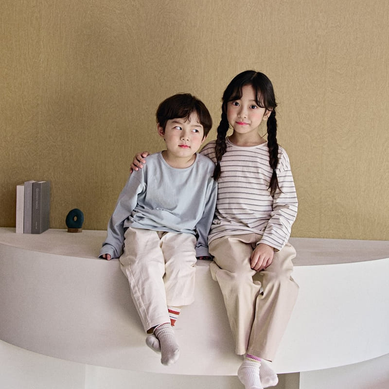 Here I Am - Korean Children Fashion - #discoveringself - Plain Tee With Mom - 9